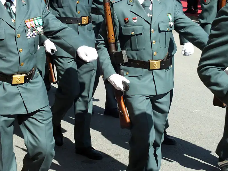 Primer uniforme de la Guardia Civil